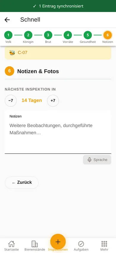 Derselbe Bildschirm, nachdem das Netz zurück ist: die Leiste oben bestätigt 1 synchronisierten Eintrag.